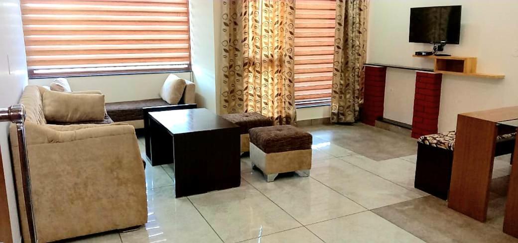 Bed and Breakfast Wildleaf Kasauli Valley Homz Екстер'єр фото